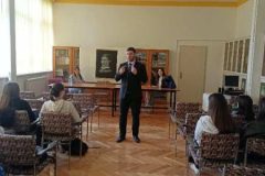 IMG-0de95464db087e978e16ab1fd8e0c1d6-V
