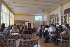 IMG-4c2019422c39359d7f0cd8197bd18274-V